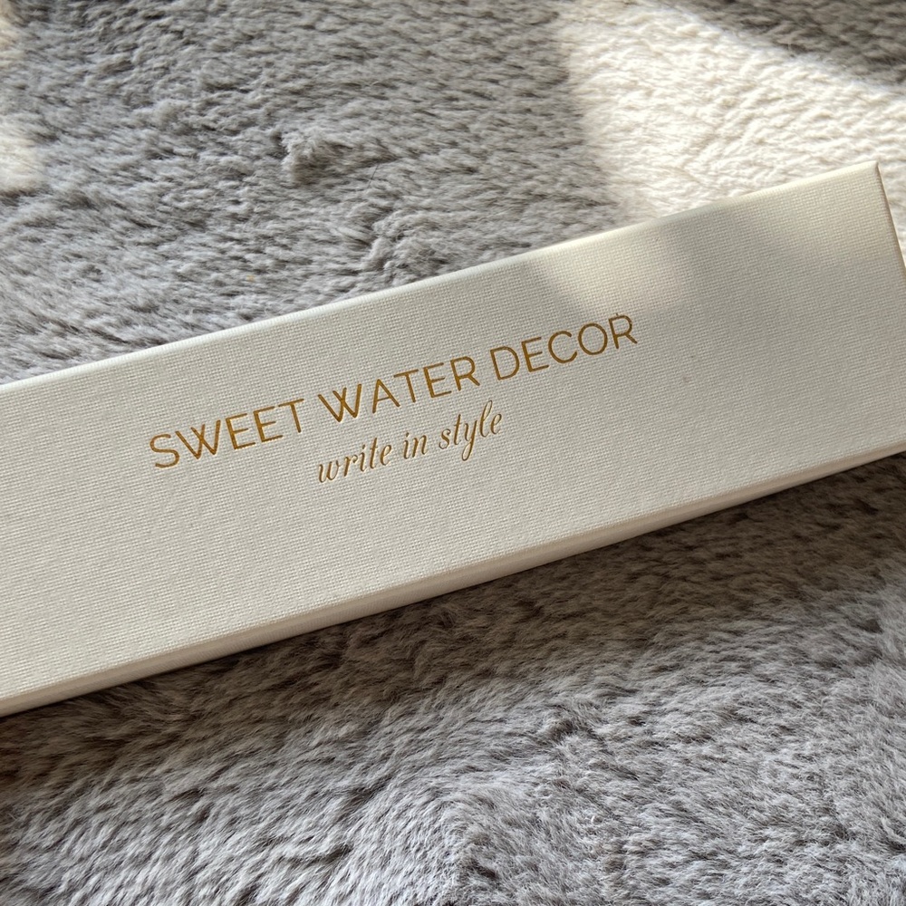 Sweet Water Decor Engraved Pen “Get it Girl”‎